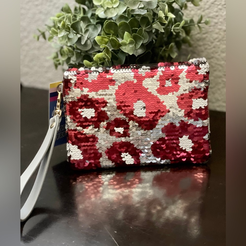 NWT! Wooo Pig Sooie Arkansas Sequined College Wristlets - Picture 2 of 5